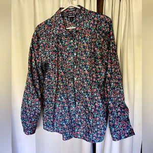 Lands End 100% Supima cotton womens button down dress shirt
